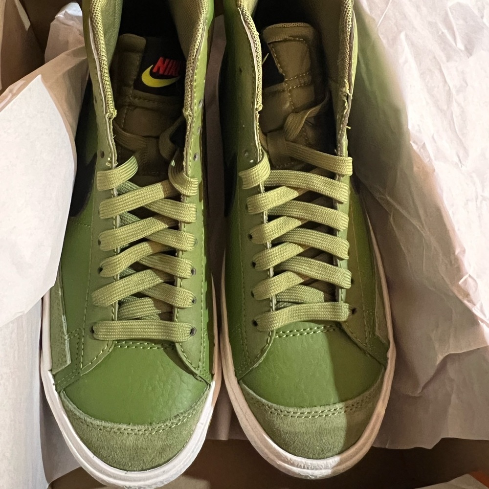 Brand new sneakers NIKE BLAZER 77